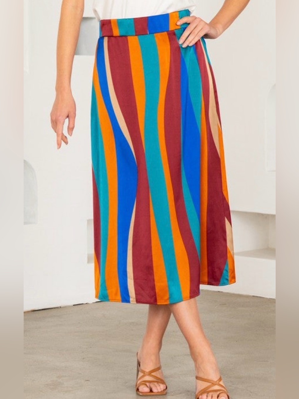 Multicolor Wave-Stripe Midi Skirt